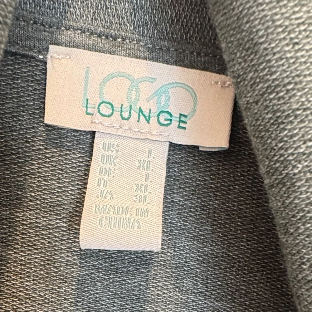 Cardigan - Picture 2 of 5